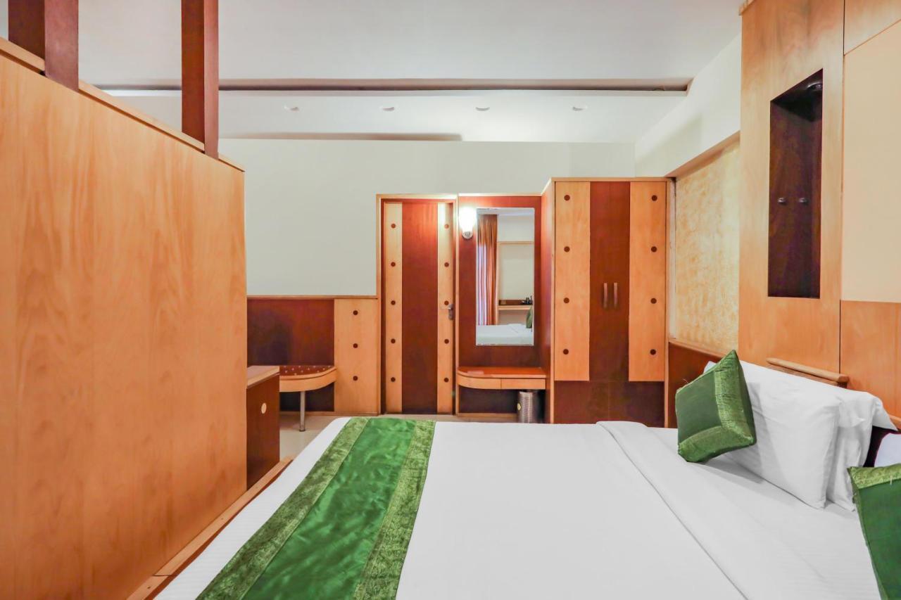 Treebo Trend Paradise, Indore Hotel Екстериор снимка