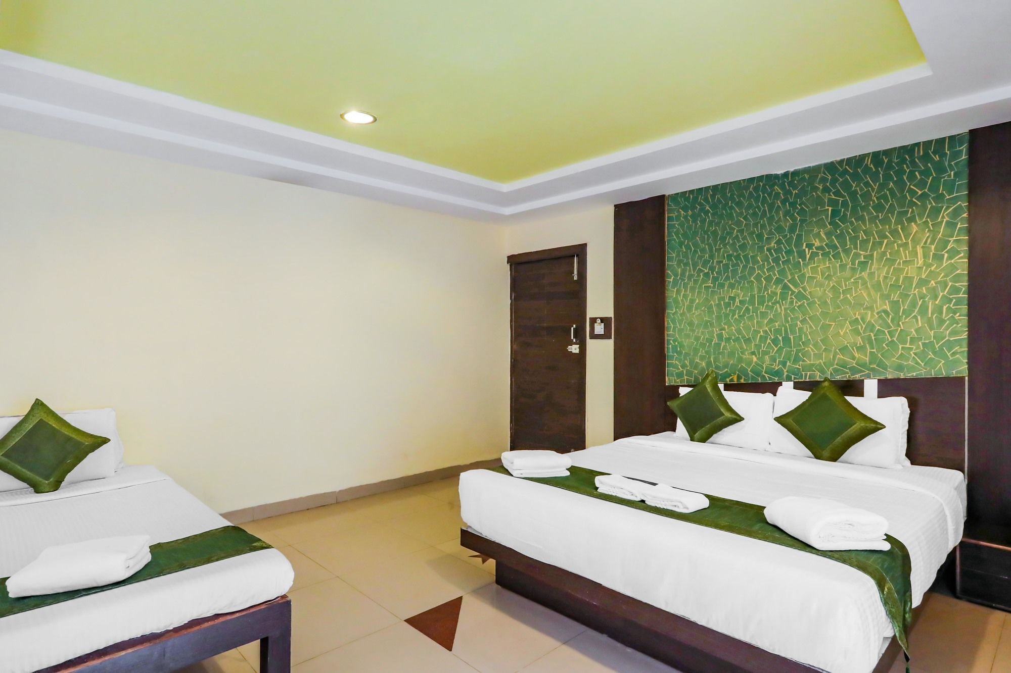 Treebo Trend Paradise, Indore Hotel Екстериор снимка